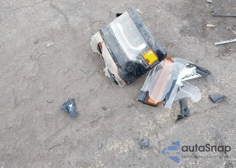 2017 Chevrolet Silverado 1500 Custom z USA, uszkodzony, nr VIN 1GCVKPEC6HZ133557